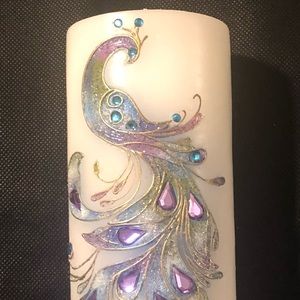 NWOT Peacock pillar candle